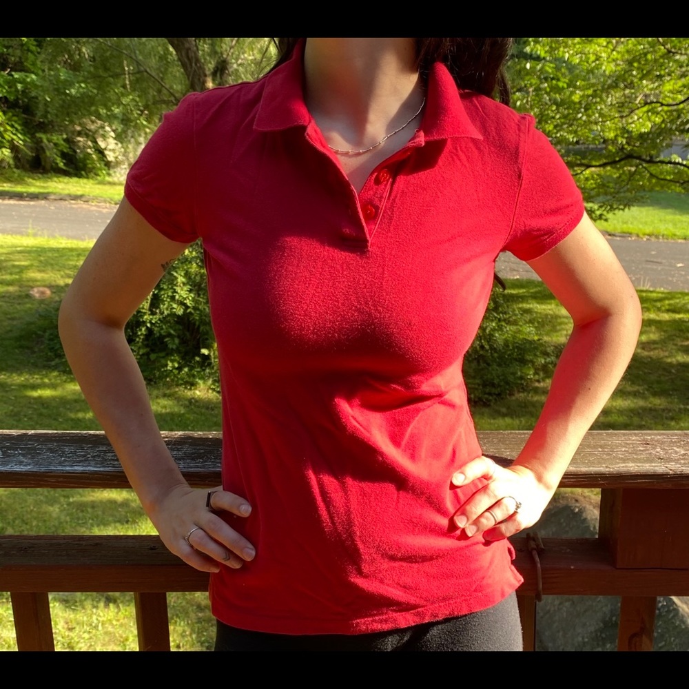 Red Aeropostale collared tee